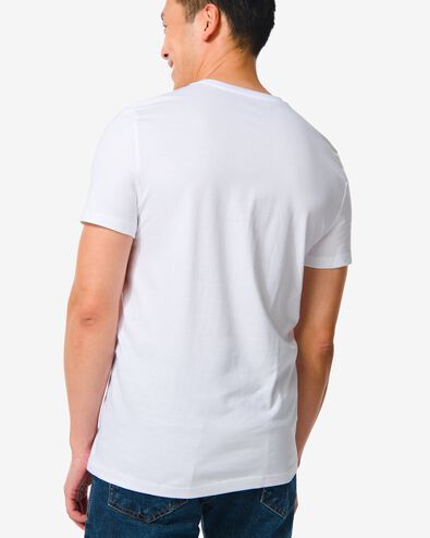 heren t-shirt regular fit v-hals - 2 stuks wit - HEMA
